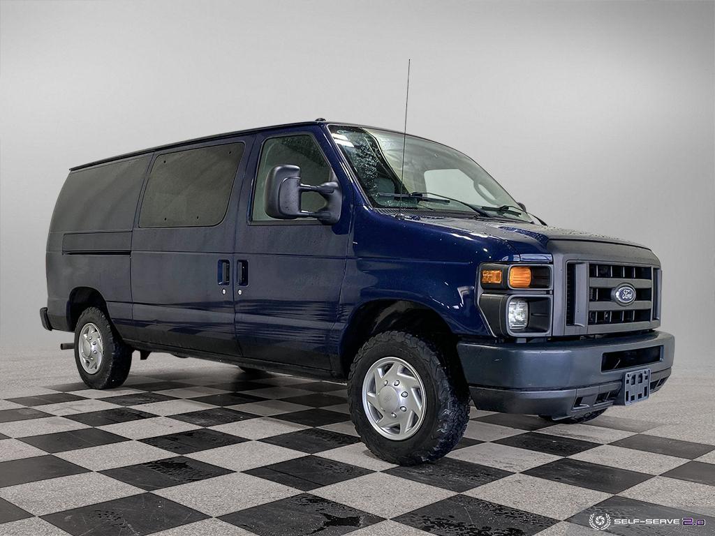 2011 Ford Econoline Cargo Van [17]