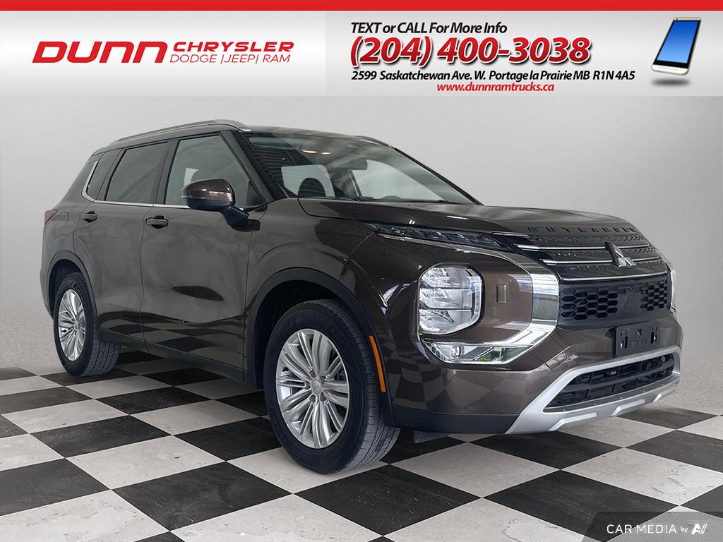 2023 Mitsubishi Outlander [0]